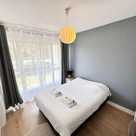 Διαμέρισμα Henri/ 3 Vue Sur Le Canal Et La Basilique Ρενς