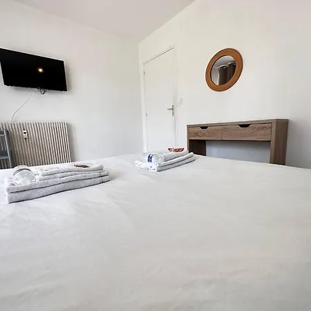 Henri/ 3 Vue Sur Le Canal Et La Basilique Ρενς